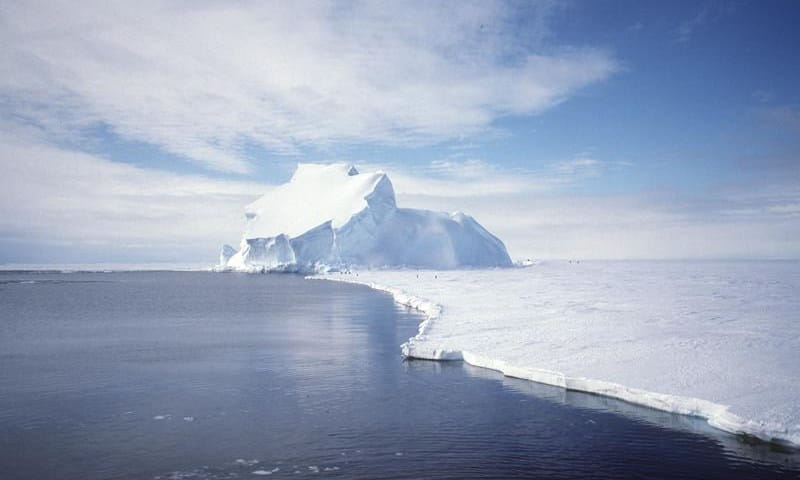 View_of_the_Riiser-Larsen_Ice_Shelf_in_Antarctica (3)