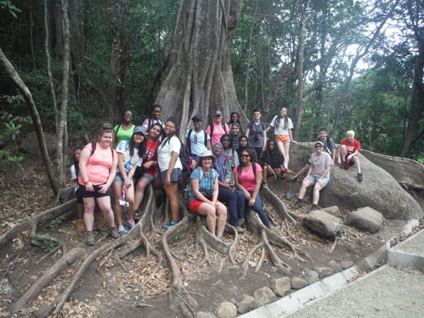 Students under tree in Costa Rica