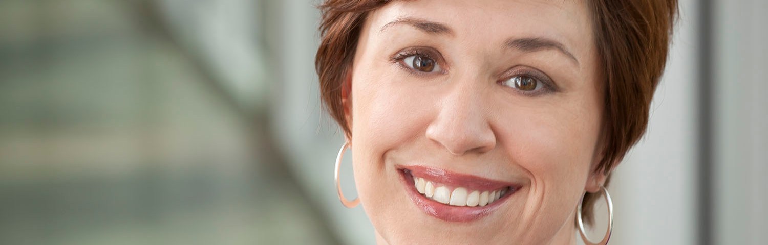 Stewart Headshot 2012.2-1500