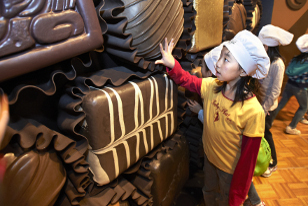 girl with chocolate