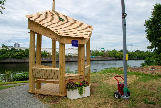 An image of the sound bench along the Schuylkill river
